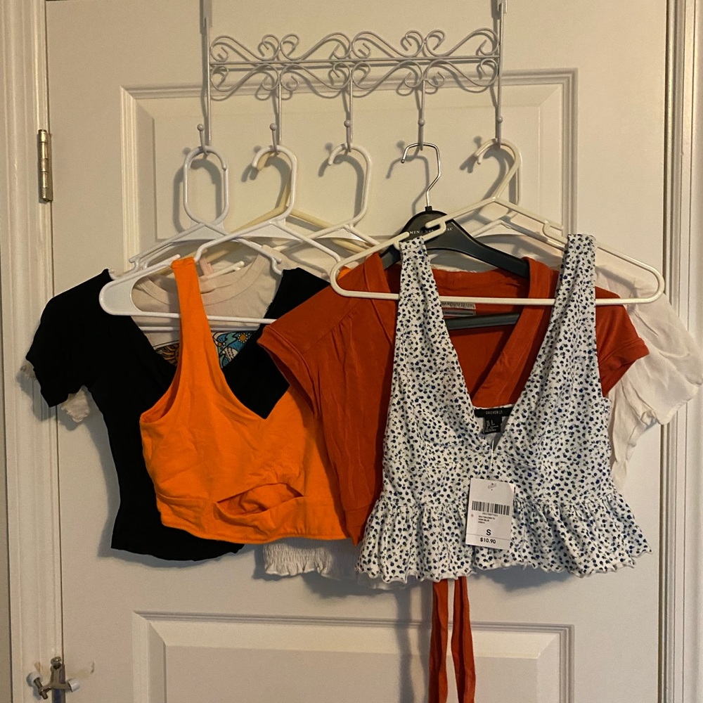 Set of 8 shirts - summer - size extra small. Urban Outfitters
